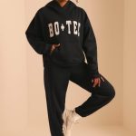 Relaxed Fit Joggers in Black - Image 5