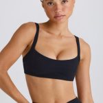 Soft Active Contrast-Trim Sports Bra in Black - Image 8