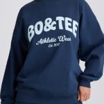 Oversized Crew-Neck Sweatshirt in Dark Navy - Image 5