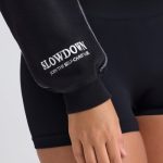 Zip-Up Cropped Hoodie in Black - Image 4