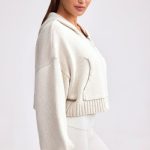 Cropped Zip-Up Chunky Knit Hoodie in Cream - Image 3