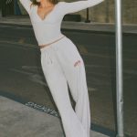 Mid-Rise Wide-Leg Joggers in Grey Marl