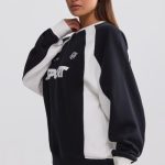 Oversized Colourblock Sweatshirt in Black - Image 3