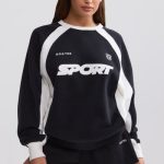 Oversized Colourblock Sweatshirt in Black - Image 7
