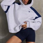 Oversized Hooded Sweatshirt in Heather Grey - Image 8