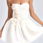 Bandeau Floral-Appliqu?? Corset Mini Dress in Ivory - Image 4