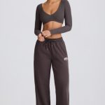 Mid-Rise Wide-Leg Joggers in Charcoal Grey - Image 5