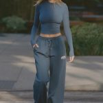 Mid-Rise Wide-Leg Joggers in Dark Navy