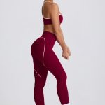 Soft Active Mid-Rise Leggings in Burgundy - Image 3