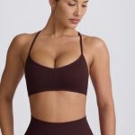 Super Sculpt Seamless Cross-Back Sports Bra in Chocolate