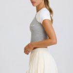 Graphic-Print Cropped T-Shirt in Grey Marl - Image 3