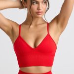 V-Neck Define Luxe Sports Bra in Red