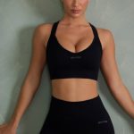 Super Sculpt Cross Back Sports Bra in Onyx Black - Image 6