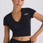 Graphic-Print Cropped T-Shirt in Black