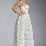 Embellished Floral-Appliqu?? Corset Gown in White - Image 3