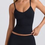 Super Sculpt Seamless Mid-Rise Mini Shorts in Black - Image 4