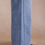 Low-Rise Wide-Leg Jeans in Vintage Wash - Image 4