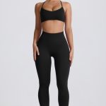 Super Sculpt Seamless Leggings in Black - Image 6