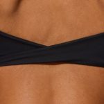 Twist Back Scoop Neck Sports Bra in Black - Image 5