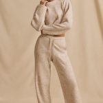 Mid-Rise Wide-Leg Joggers in Cream Marl - Image 5