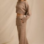 Mid-Rise Wide-Leg Joggers in Brown Marl - Image 3