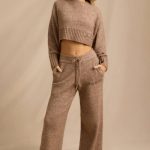 Mid-Rise Wide-Leg Joggers in Brown Marl - Image 7