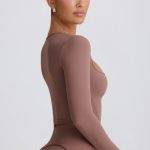 Soft Active Sweetheart-Neck Crop Top in Mocha - Image 4