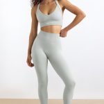 Super Sculpt Seamless Leggings in Fog - Image 7