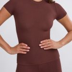 Petite Mid Rise Wide Leg Trouser in Chocolate - Image 11