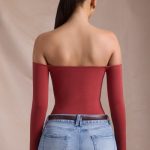 Seamless Off-Shoulder Long-Sleeve Bodysuit in Brick Red - Image 3