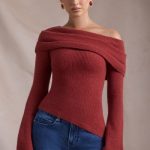 Ribbed-Knit Asymmetric Off-Shoulder Jumper in Brick Red - Image 3