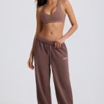 Mid-Rise Wide-Leg Joggers in Mocha - Image 11