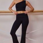 One-Shoulder Twisted Tank Top in Black - Image 5